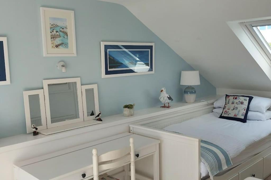 Sea Crest, Beautiful Home In Tenby With Sea Views Екстер'єр фото