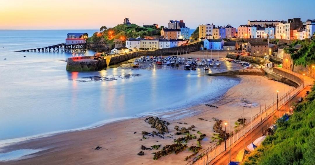 Sea Crest, Beautiful Home In Tenby With Sea Views Екстер'єр фото